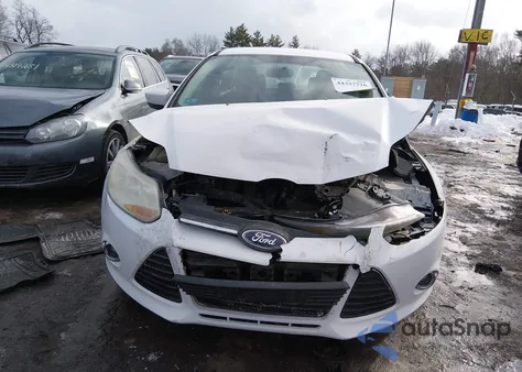 2012 Ford Focus Se z USA, uszkodzony, nr VIN 1FAHP3F27CL344152